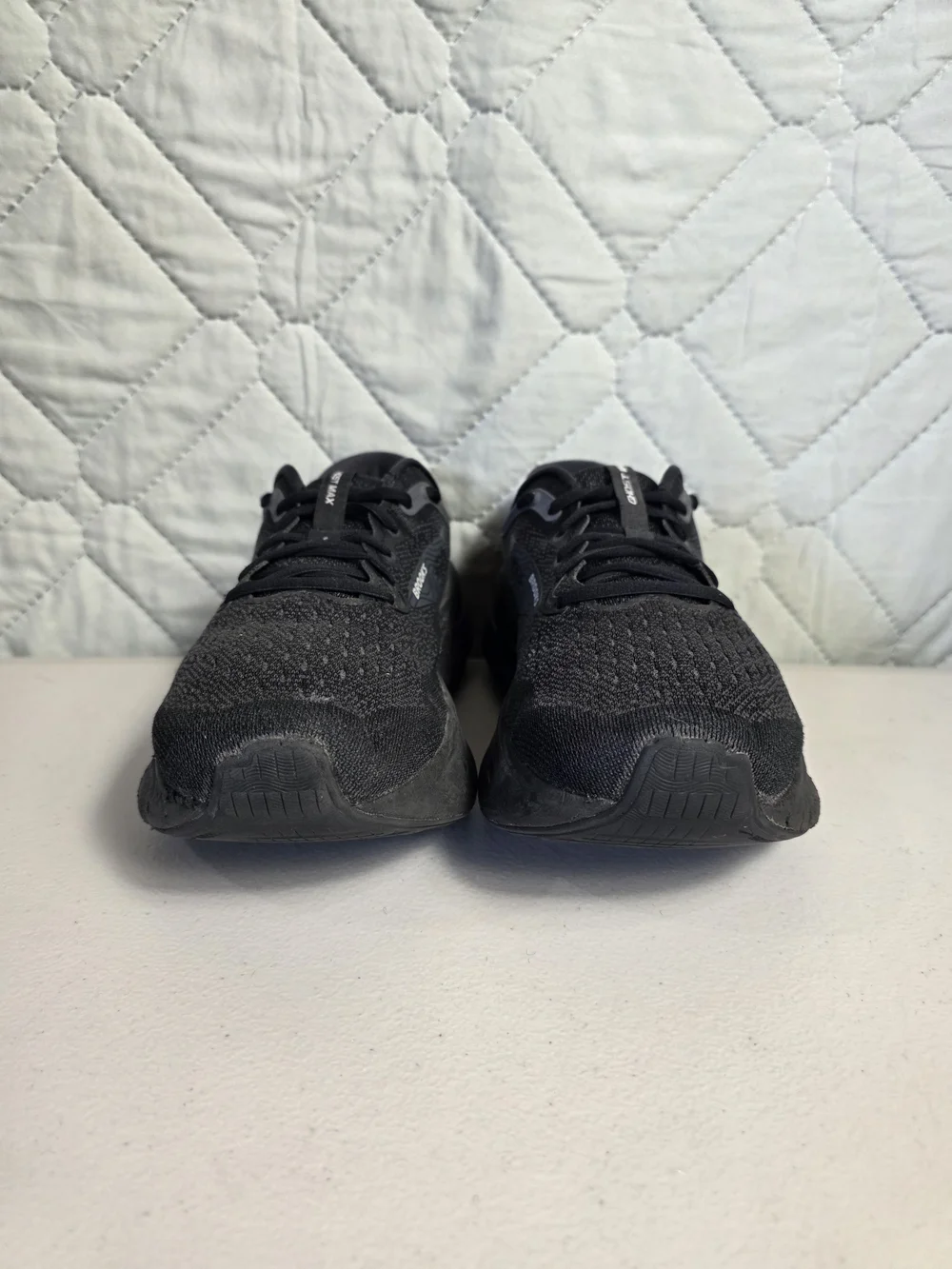 Brooks Women's Ghost Max Lace Up Athletic Running Shoes Black/Charcoal  Sz 10.5
